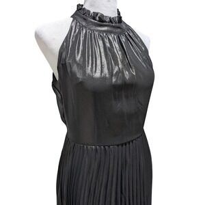 Simply Vera‎ Vera Wang  NWT Black Metallic Pleated Halter Neck Party Dress XS